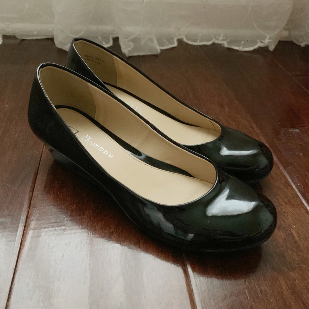 Chinese Laundry Black Patent Leather Flats